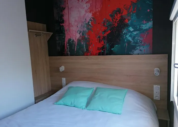 Kyriad Direct Martigues