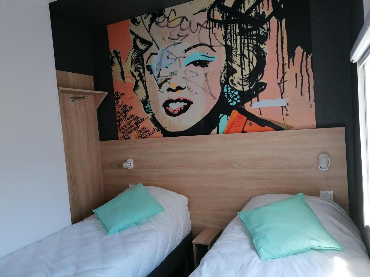 Hotel Kyriad Direct 2*